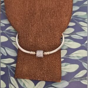 Pandora Sparkling Pave Clasp Bracelet Size 7.1